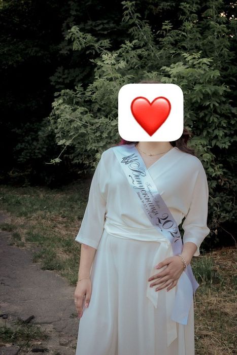 Белое платье на выпускной