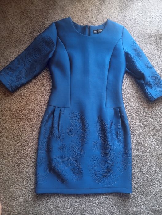 Продам сукню на вихід.