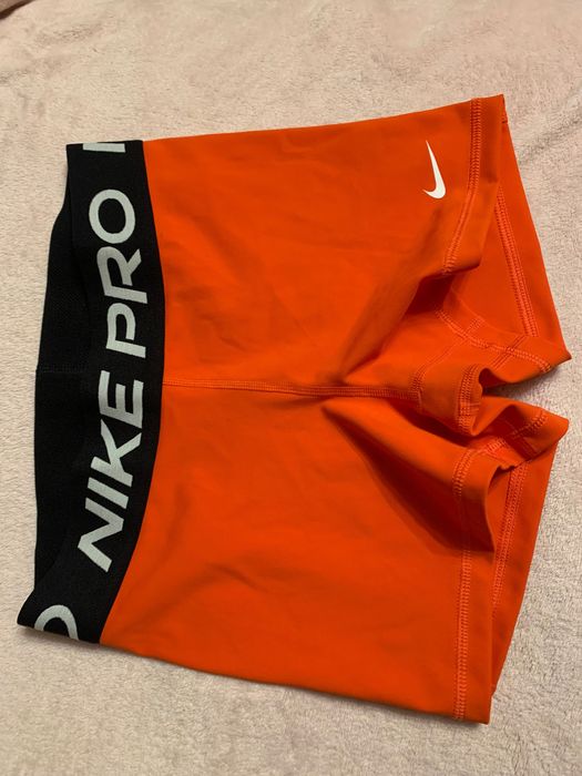 Spodenki Nike pro