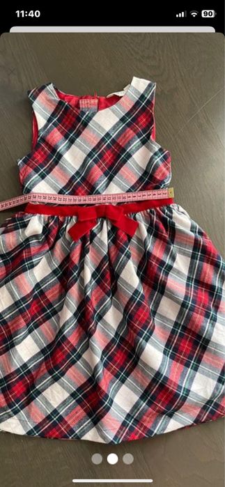 Святкова сукня для дівчинки