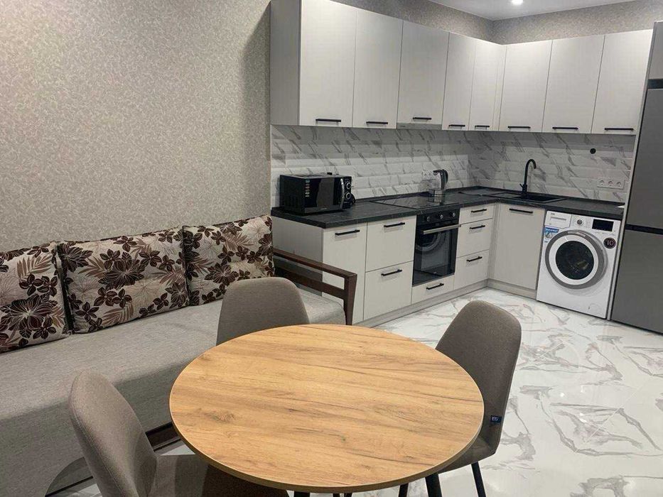 Apartment in Kyiv, Chervonyy Khutir, Rembaza - View 3