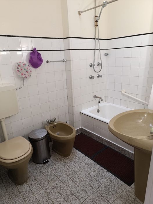 Quarto perto ao Corte Inglés