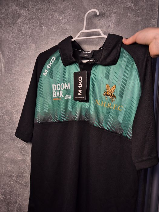 Футболка чоловіка MKO