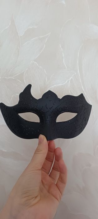 Карнавальні маски