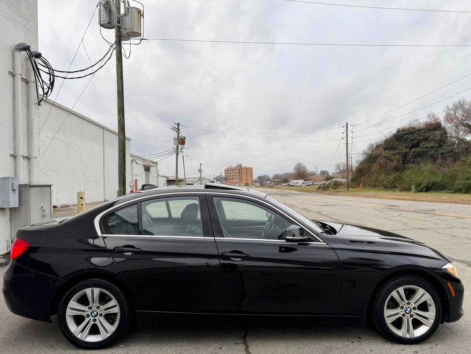 BMW 3 Series 330i xDrive      2017
