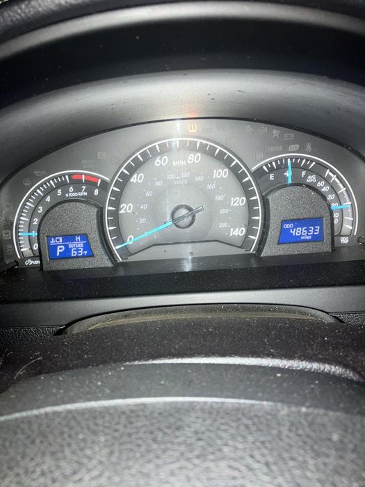 Продаж Toyota camry 2015 рік