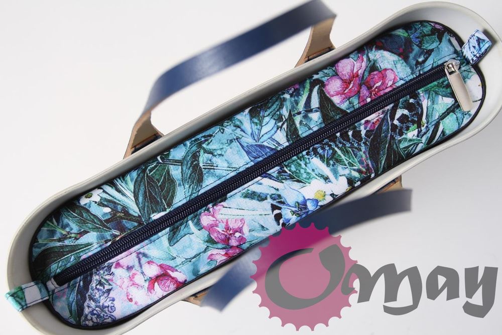 Granatowy organizer do OBAG MINI kwiaty lila chaber 2 kieszenie OMAY
