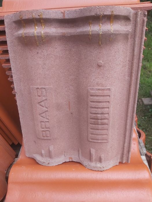 Dachowka Brass Celtycka Cisar Ceglasta ponad 100szt.