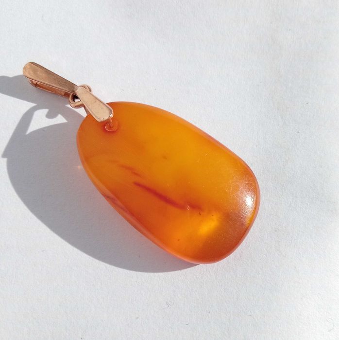 Підвіс кулон Золото 583 проба. Зірочка. 7ЯК. Янтарь бурштин СССР