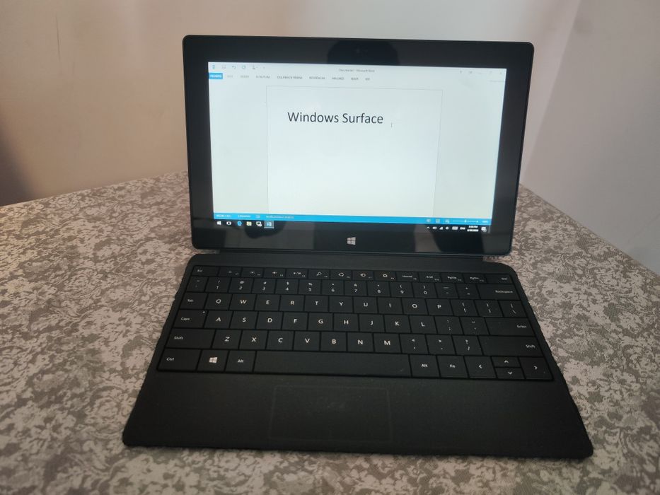 Microsoft Surface RT 64GB + Teclado | Windows 10 + Office