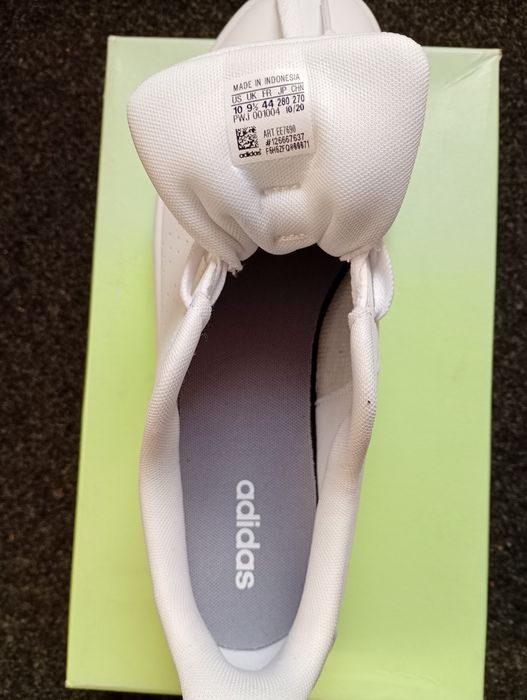 Buty nowe; adidasy-białe nr44