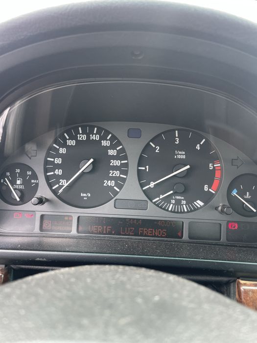 Bmw 525 tds (avariada)