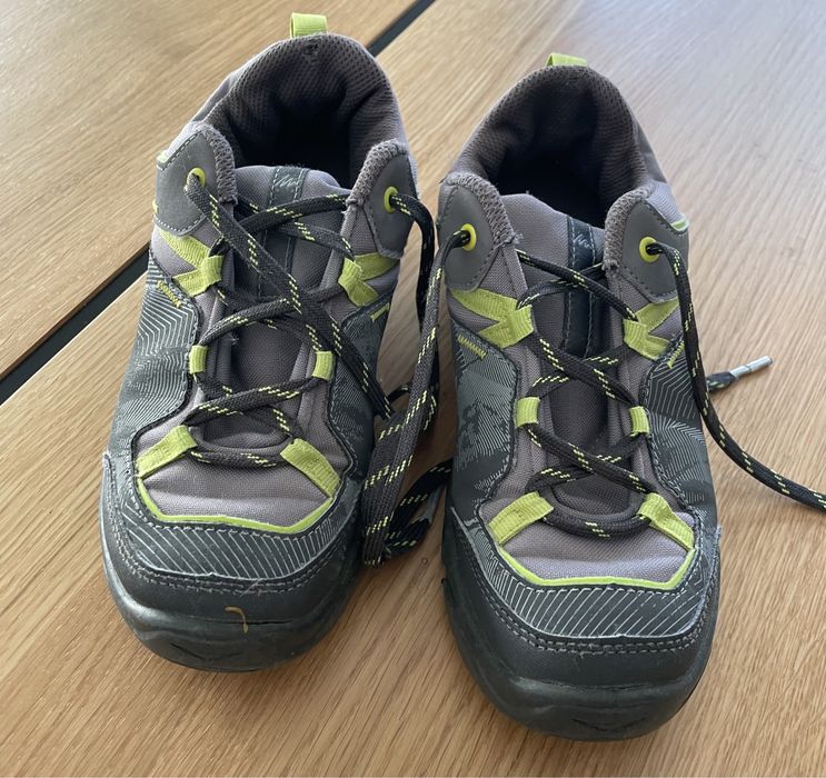 Buty turystyczne niskie dla chłopca Quechua rozmiar 35