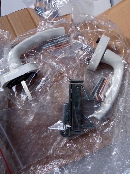 Assistência Dobradiças Puxadores PVC Margem Sul