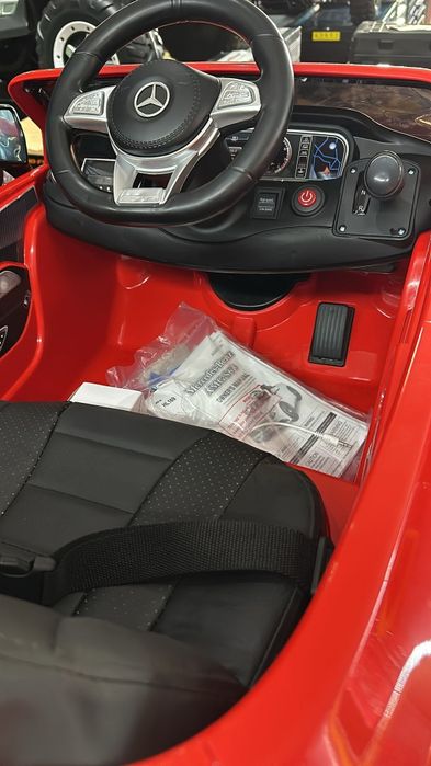 Mercedes S63 criança