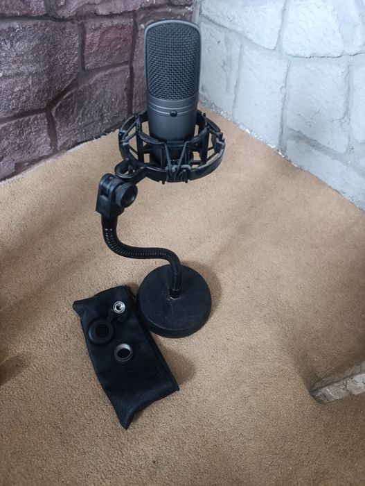 Студійний мікрофон + гнучка стійка Superlux
