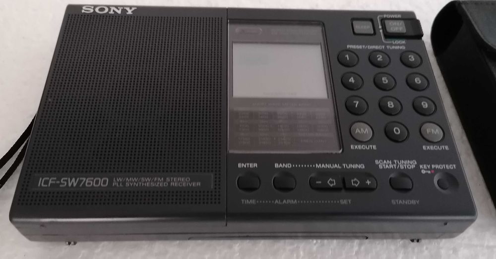 Radio receptor " SONY", ICF-SW 7600, ondas curtas