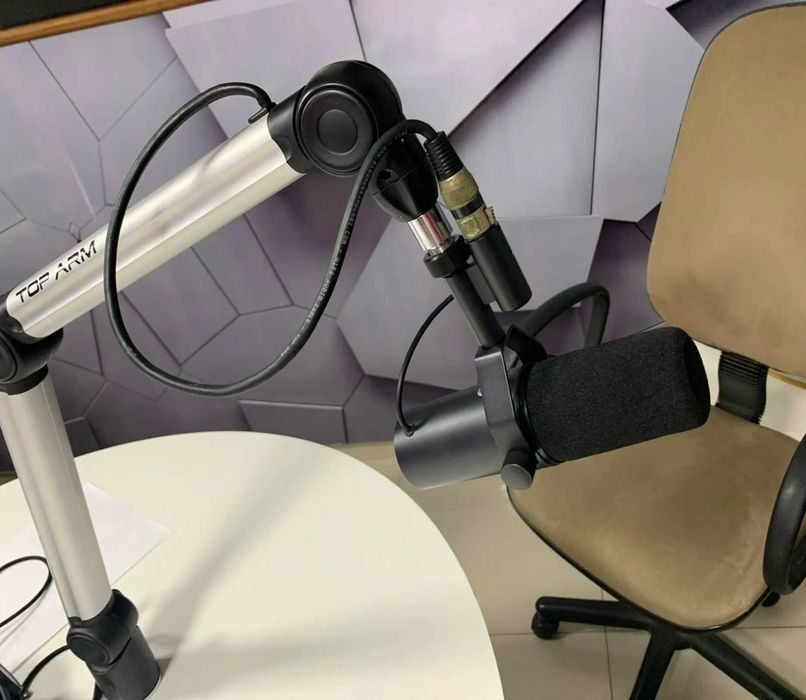 Мікрофон з радіо інтерфейсом микрофон студійний Podcast Studio Shure