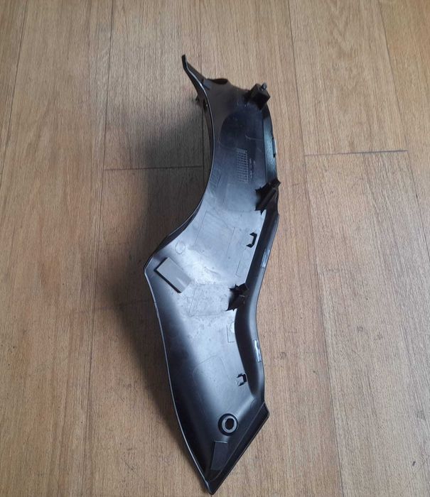 Tampa Carenagem Lateral Esquerda OEM SUZUKI GSX-R1300R M2-M4