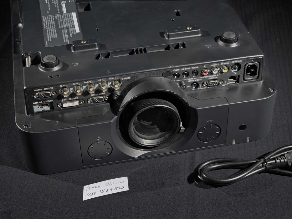 Лазерний проектор Sony VPL-FHZ55 3LCD 4000 lm ansi WUXGA laser led