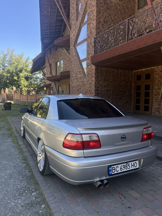 Opel Omega B 2001 2.2 газ/бенз автомат