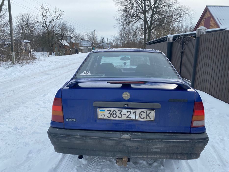 Продам автомобіль Opel Kadett