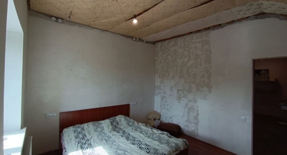 Продам 2х.этажный дом в Коротыче