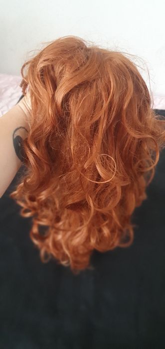 Peruca, cabelo artificial