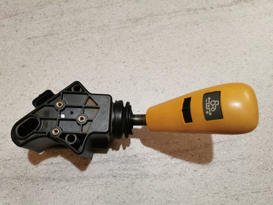 Manetka Dźwignia rewersu Deutz Same Lamborghini