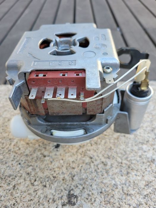 Maquina lavar loiça Bosh- Motor e bomba de água