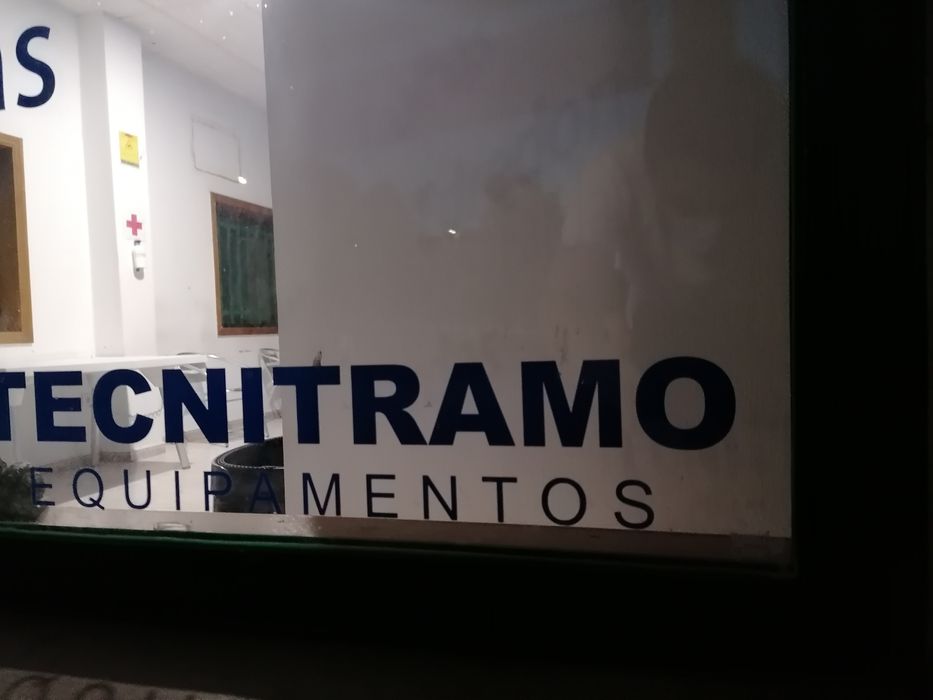 Self service lavandaria Líder de mercado em Portugal 28 dias montado