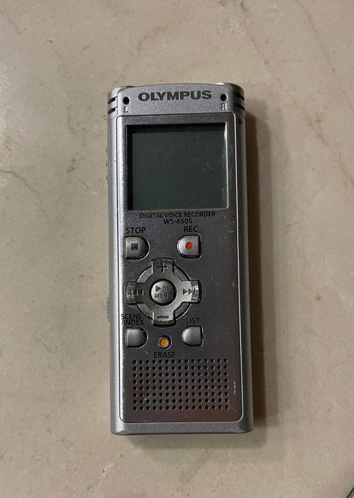 Dyktafon cyfrowy Olympus WS-650S