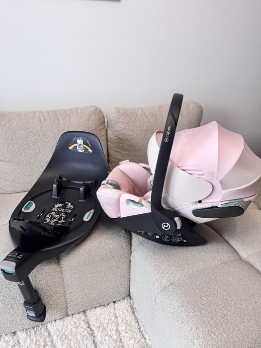 Cybex® Cloud T i-Size Plus z bazą obrotową