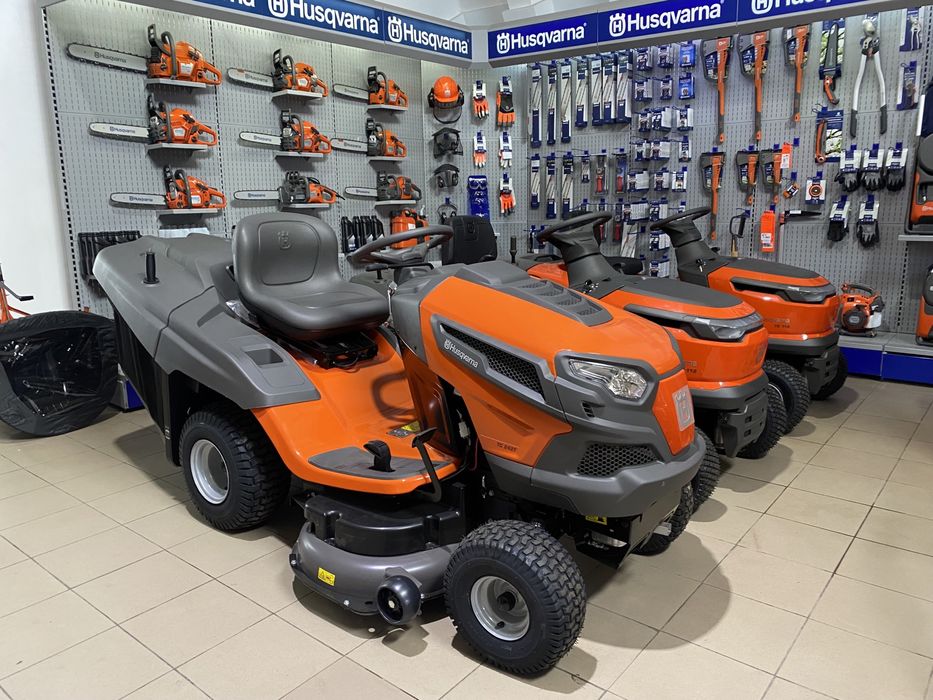 Трактор газонокосарка Husqvarna TC 112