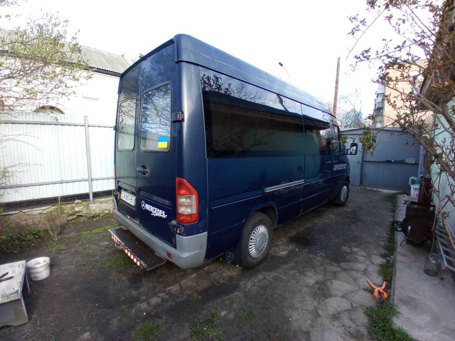 Автомобіль Mercedes Benz Sprinter