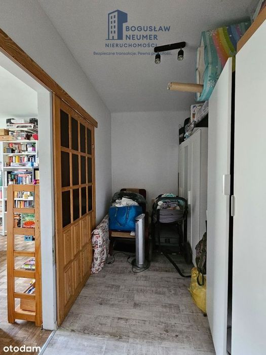 Duża kawalerka z balkonem na Piastowie poleca się na sprzedaż :)
