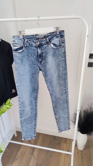 Spodnie jeansowe roz L/XL