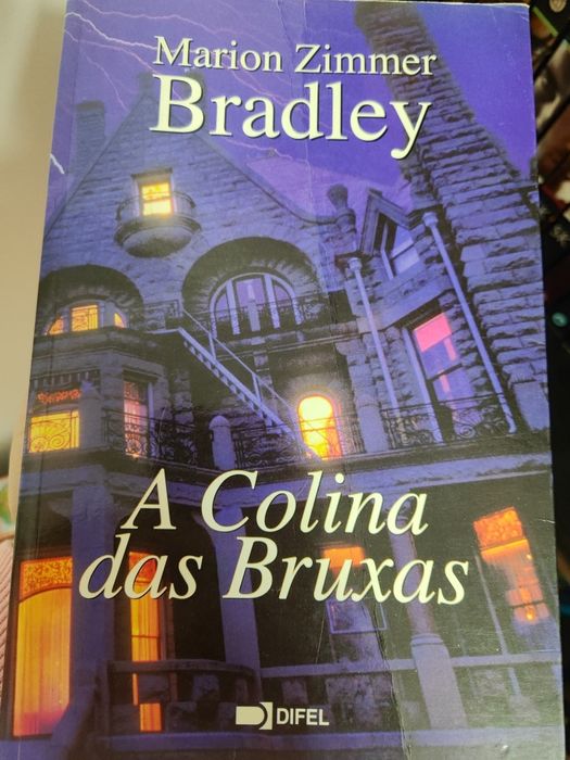 livros de Marion Zimmer Bradley
