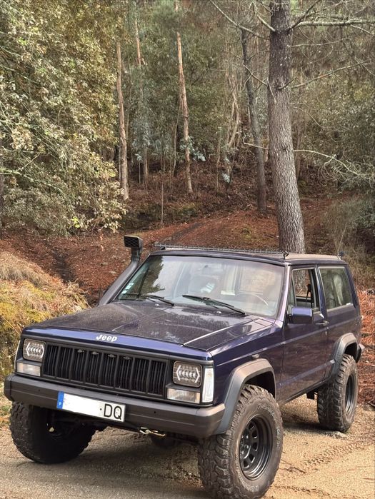 Jeep Cherokee XJ 3 portas — photo 3