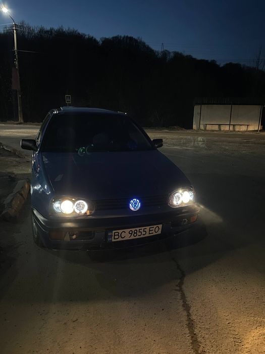 Продам автомобіль Golf 3