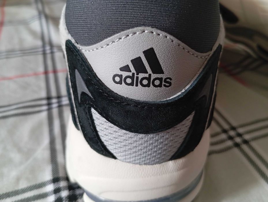Sapatilhas Adidas ORIGINAIS ( Novas)
