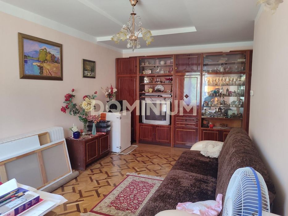 Продається двокімнатна квартира в центрі м.Виноградів