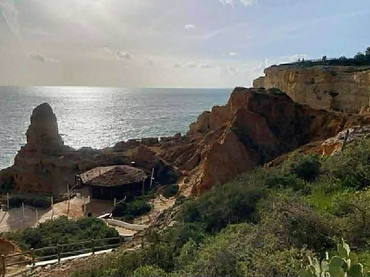 Apart.  T1 na praia do Carvoeiro /Lagoa(Carnaval e Pascoa) disponivel