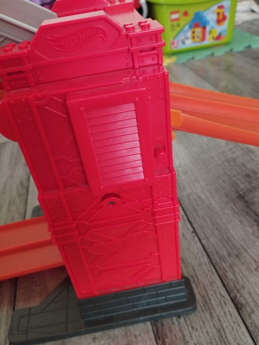 Hot Wheels Track Builder Stunt Bridge. Хот Вілс