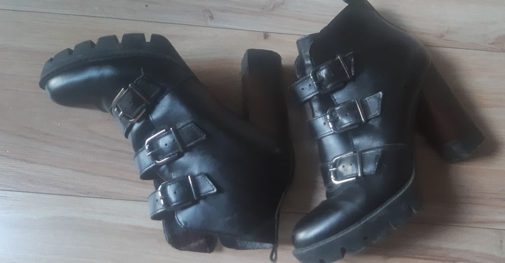Buty na koturnie Ryłko R. 37