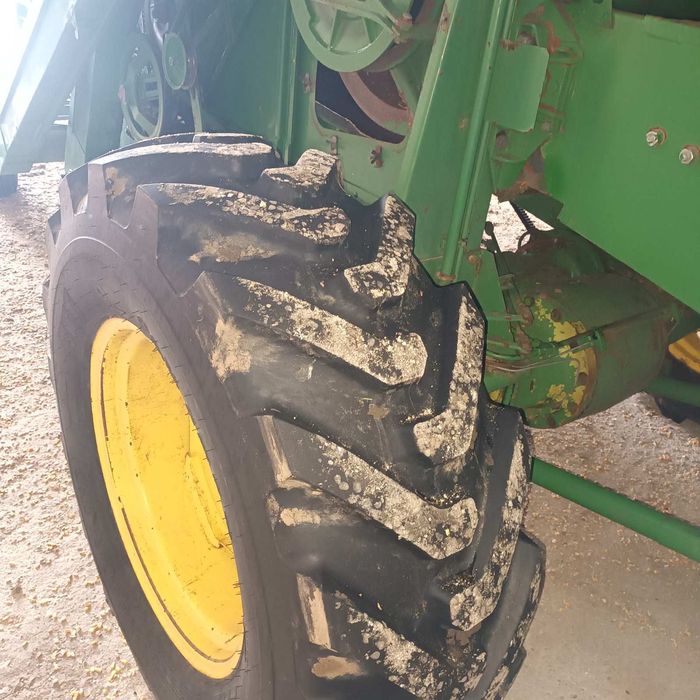 Комбайн John Deere 940