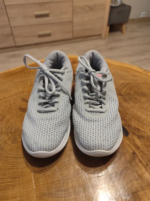 Buty sportowe NIKE damskie r.37,5