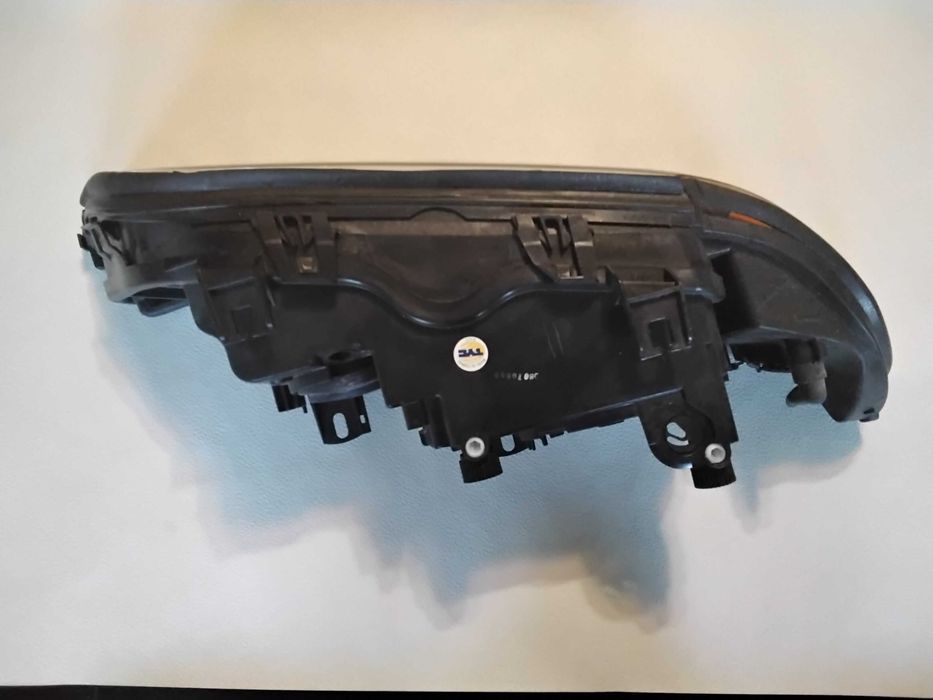 Фара БМВ Е39 правая