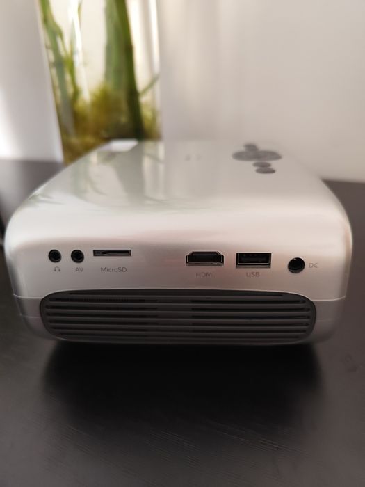 Philips NeoPix Easy 2+ Projector, Excellent Condition, Like New63825514144131121