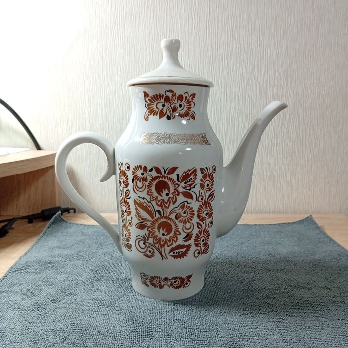 Винтажный кофейник Фарфор СССР (Довбыш), золочение